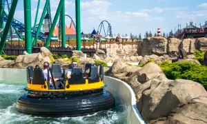 Energylandia czy Legendia? Adrenalina czy rodzinny urok? Wybierz!