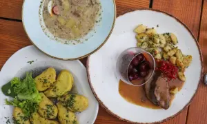 Najlepsze jedzenie w Kartuzach: Gdzie zjeść? Przewodnik Krystiana