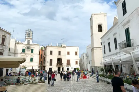 Polignano a Mare: Gdzie zjeść? TOP restauracje i lokalne smaki