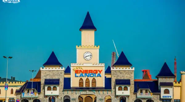 Energylandia: Ile ma lat? Poznaj historię jej spektakularnej ekspansji!