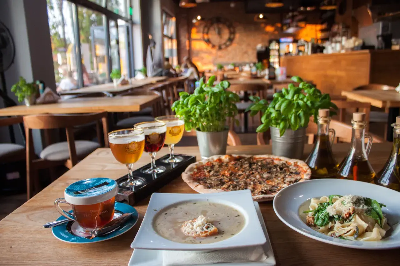 Wrocław: Gdzie zjeść? Odkryj TOP restauracje i uniknij pułapek!