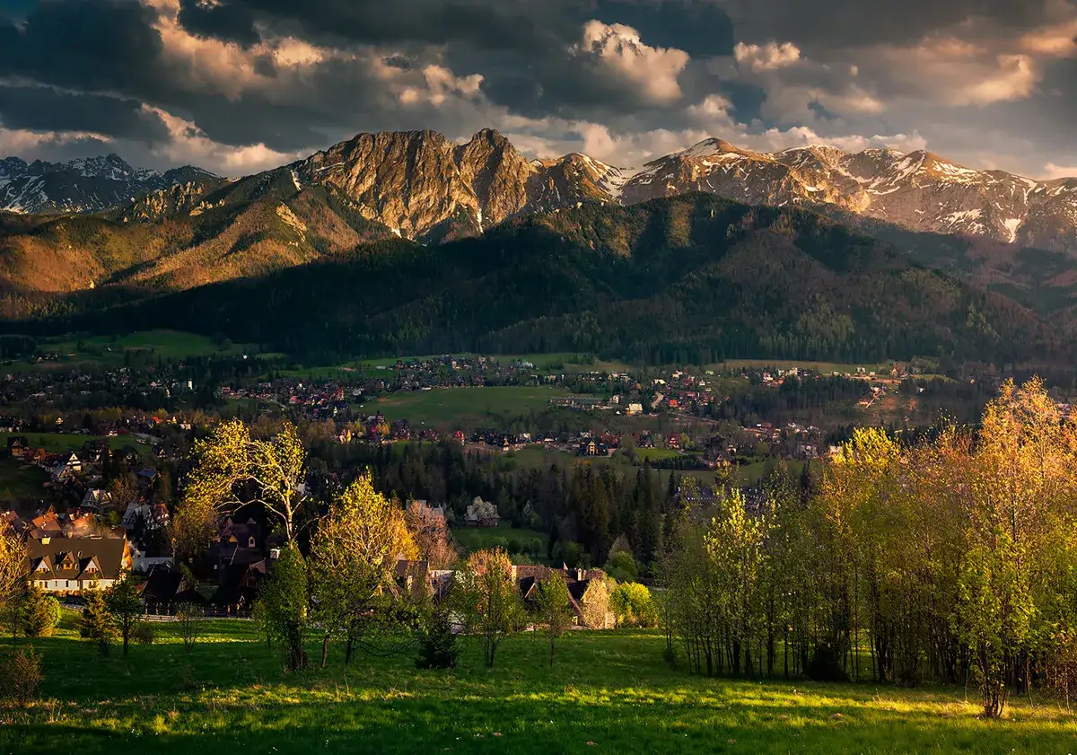 Zakopane wiosną i zimą por&oacute;wnanie
