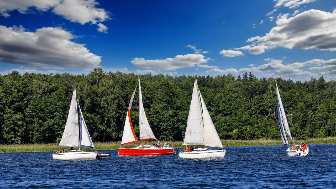 Mazury jeziora żeglowanie