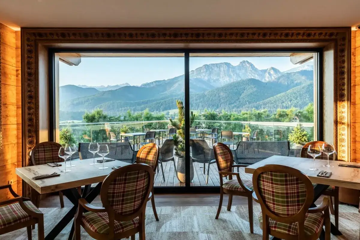 Restauracja Zakopane widok na Tatry Giewont